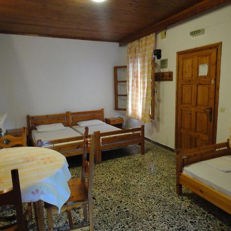 Vicky Rooms & Apartments Liménasz Kültér fotó