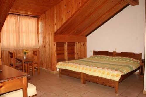 Vicky Rooms & Apartments Liménasz Kültér fotó